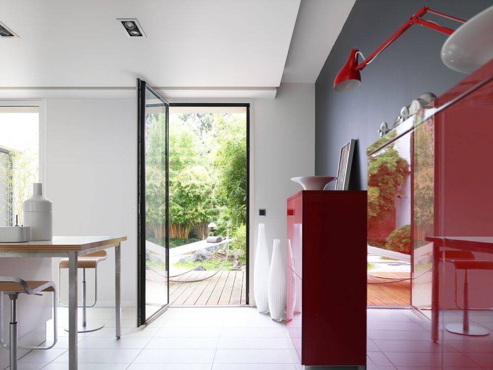 Acheter la sécurité avec Les Menuiseries de Capeyron pour protéger votre maison à Mérignac près de Bordeaux