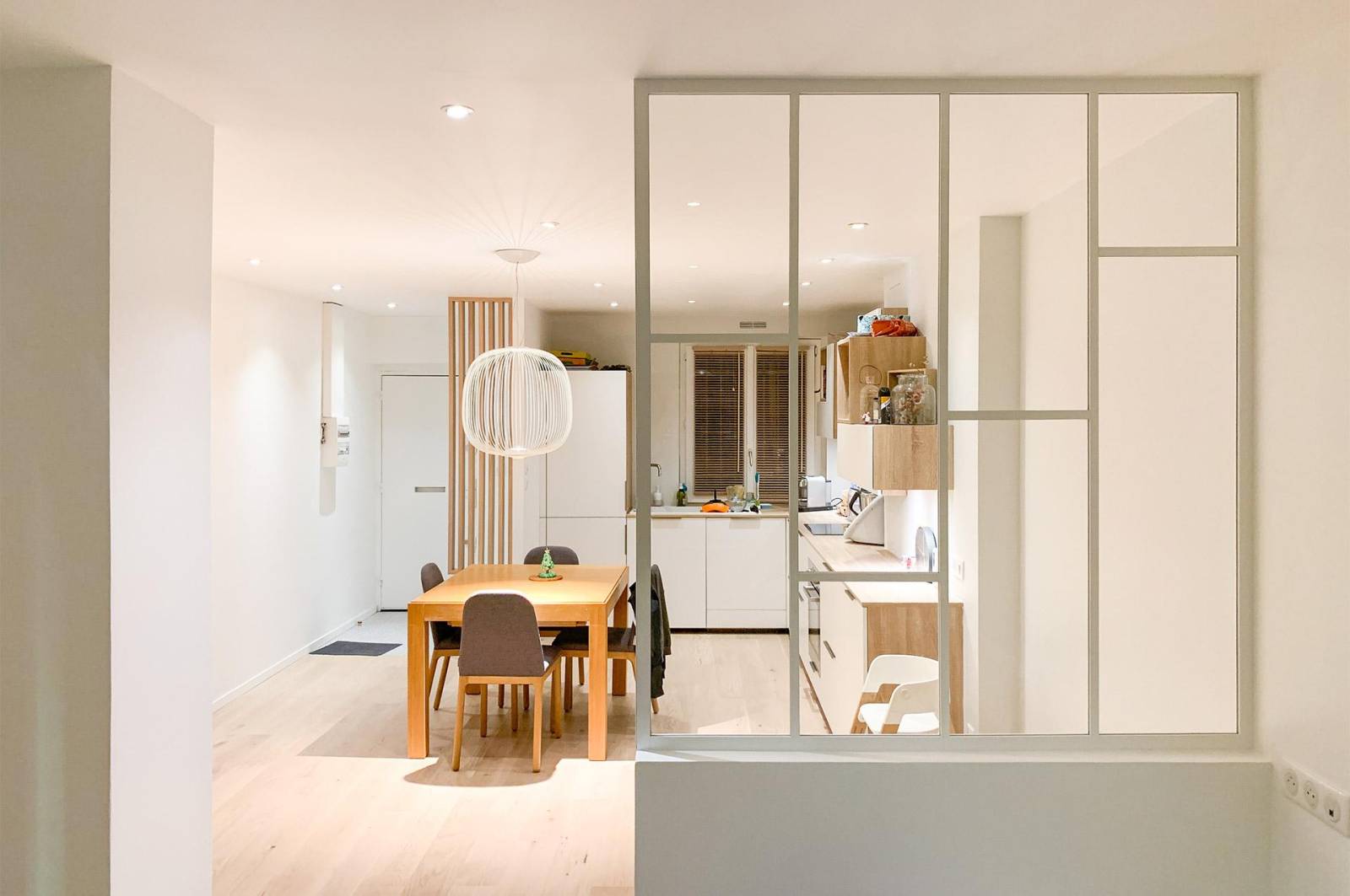 Optez pour nos verrières en bois sur mesure sur Bordeaux en Gironde