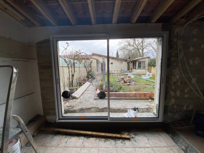 menuisier expert pour fourniture et pose de fenêtres alu K-Line à Pessac, Gironde